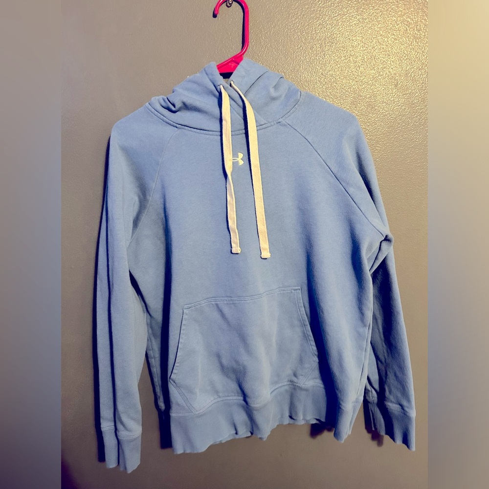 Under Armour hoodie size M. In the color blue